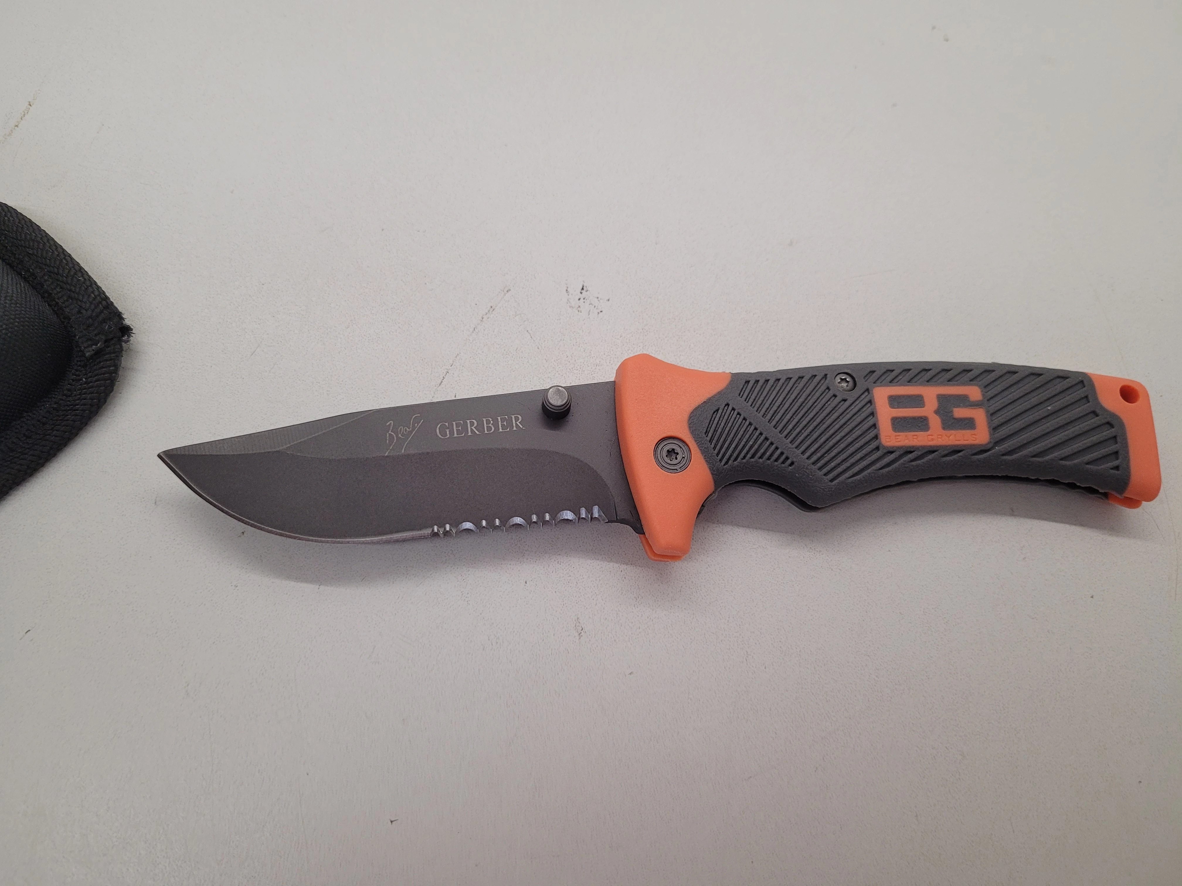 noz-bear-grylls-gerber-stan-nowy