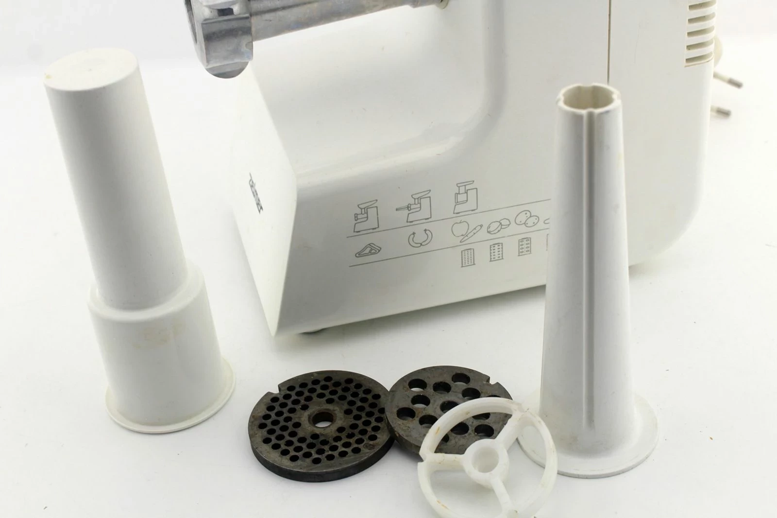 maszynka-do-miesa-zelmer-dorota-6865a-symbio-kolor-dominujacy-bialy