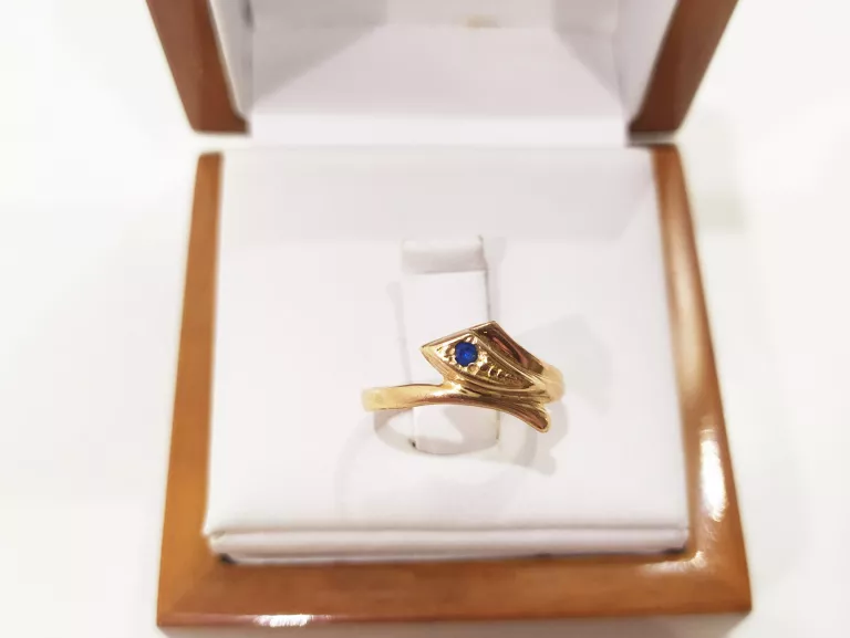 zloty-pierscionek-z-niebieskim-oczkiem-585-rodzaj-2205-2