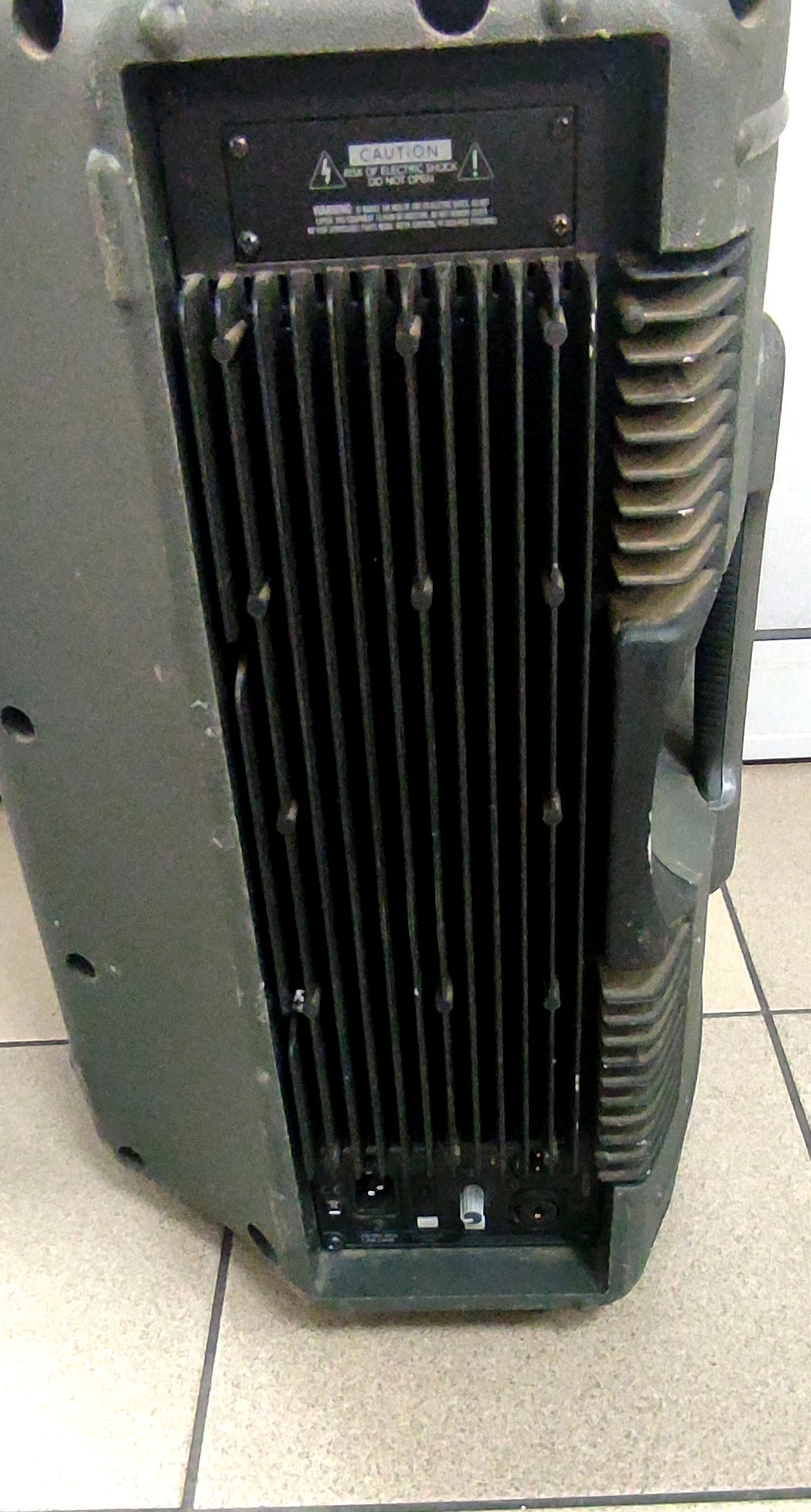 mackie-srm-350-v-3-stan-uzywany