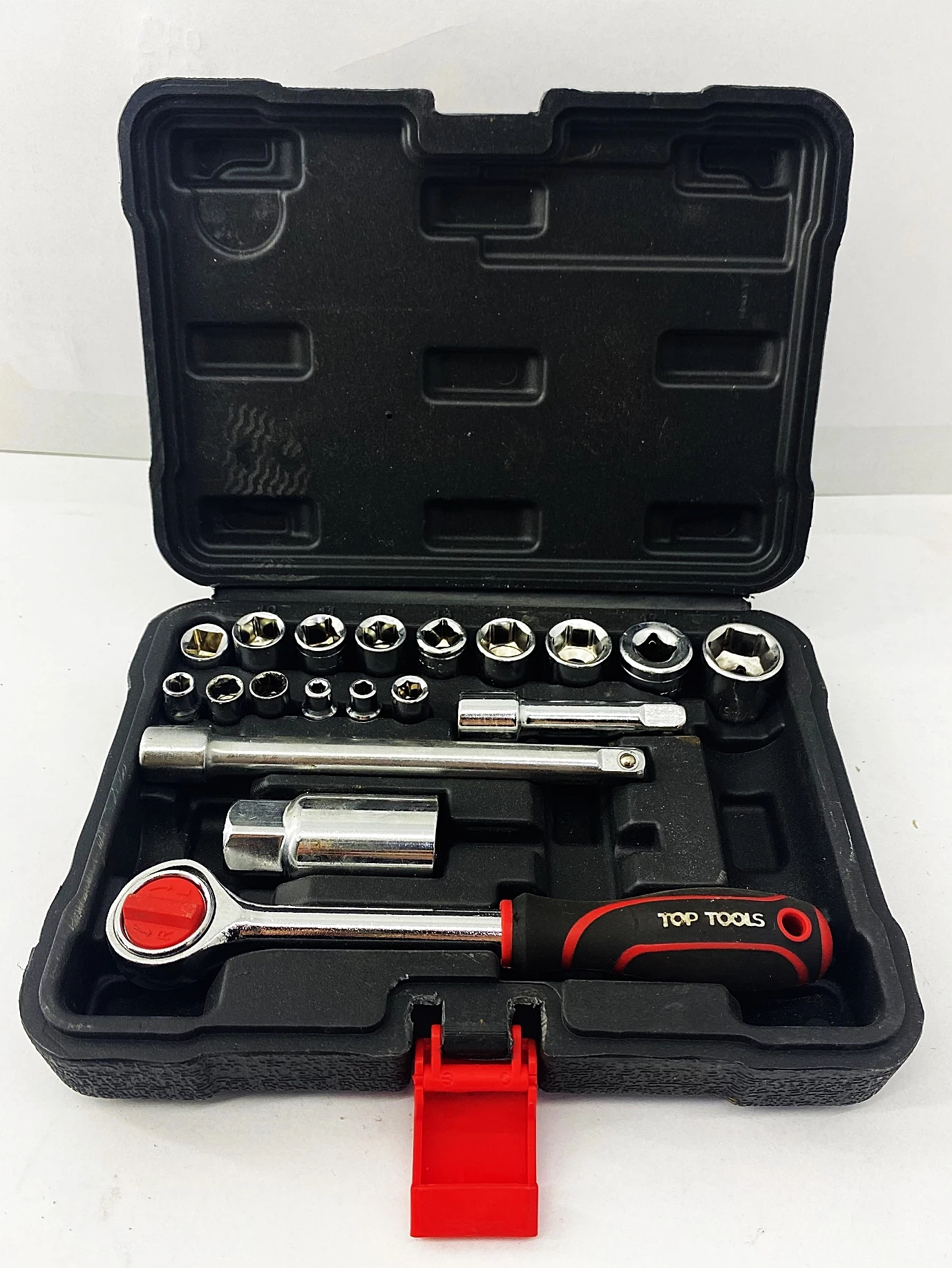 zestaw-klucze-nasadowe-top-tools-20-1-maja-47-sj-lublin