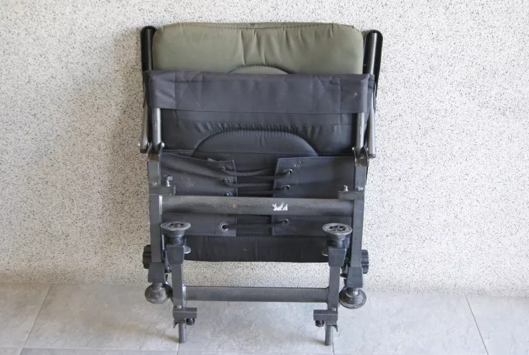 fotel-wedkarski-elektrostatyk-f8r-marka-jaxon