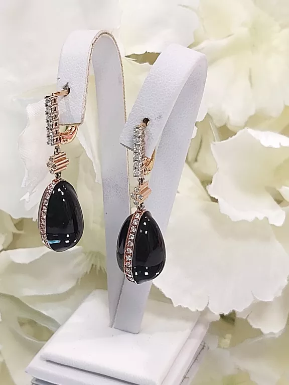 unikatowe-zlote-kolczyki-z-brylantami-940-g-kolor-dominujacy-czarny