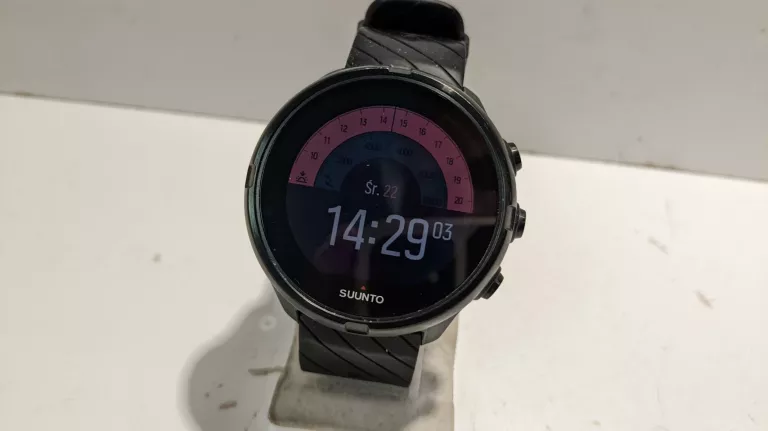 zegarek-suunto-9-all-black-funkcje-krokomierz