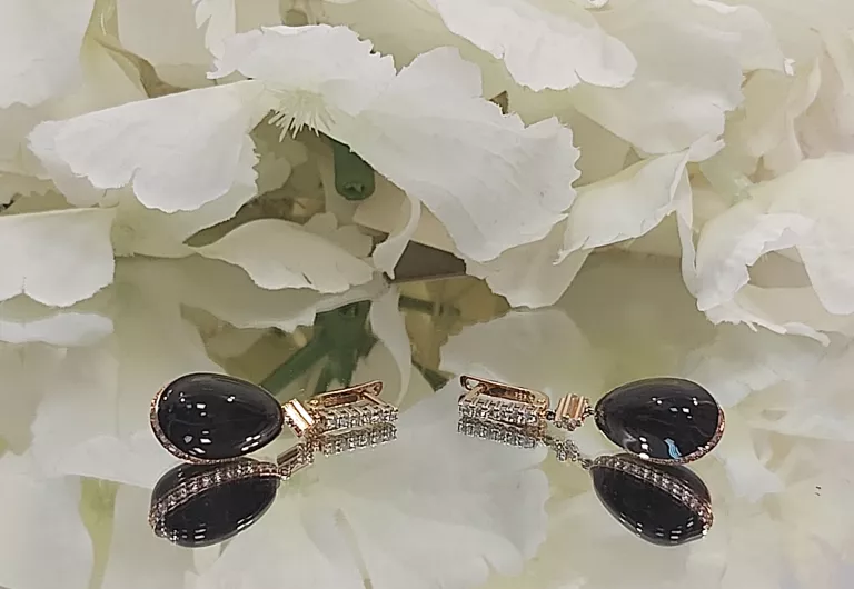 unikatowe-zlote-kolczyki-z-brylantami-940-g-rodzaj-rekodzielo