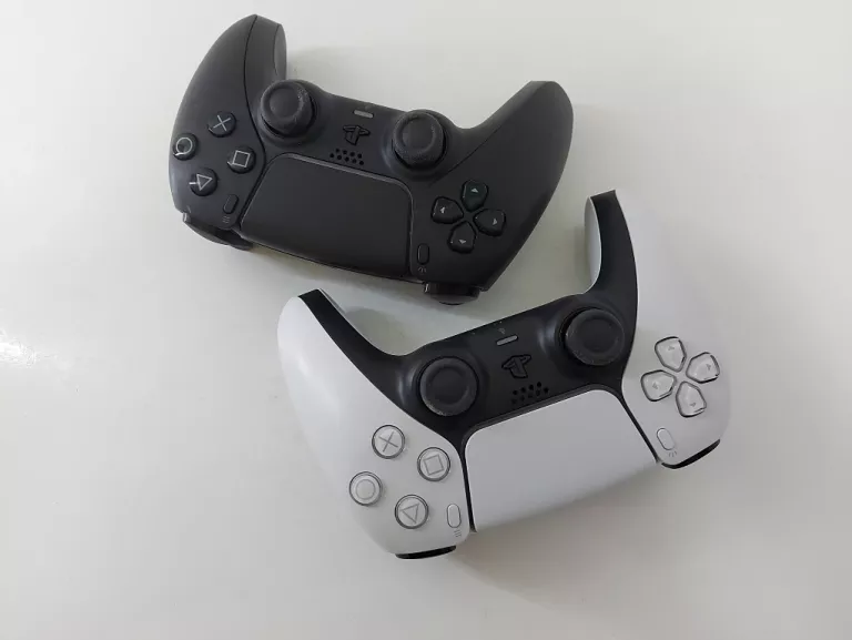 konsola-sony-ps5-cfi-1116a-825gb-2-pady-product-id-a2598d37-39dd-47cc-9944-72646262523d