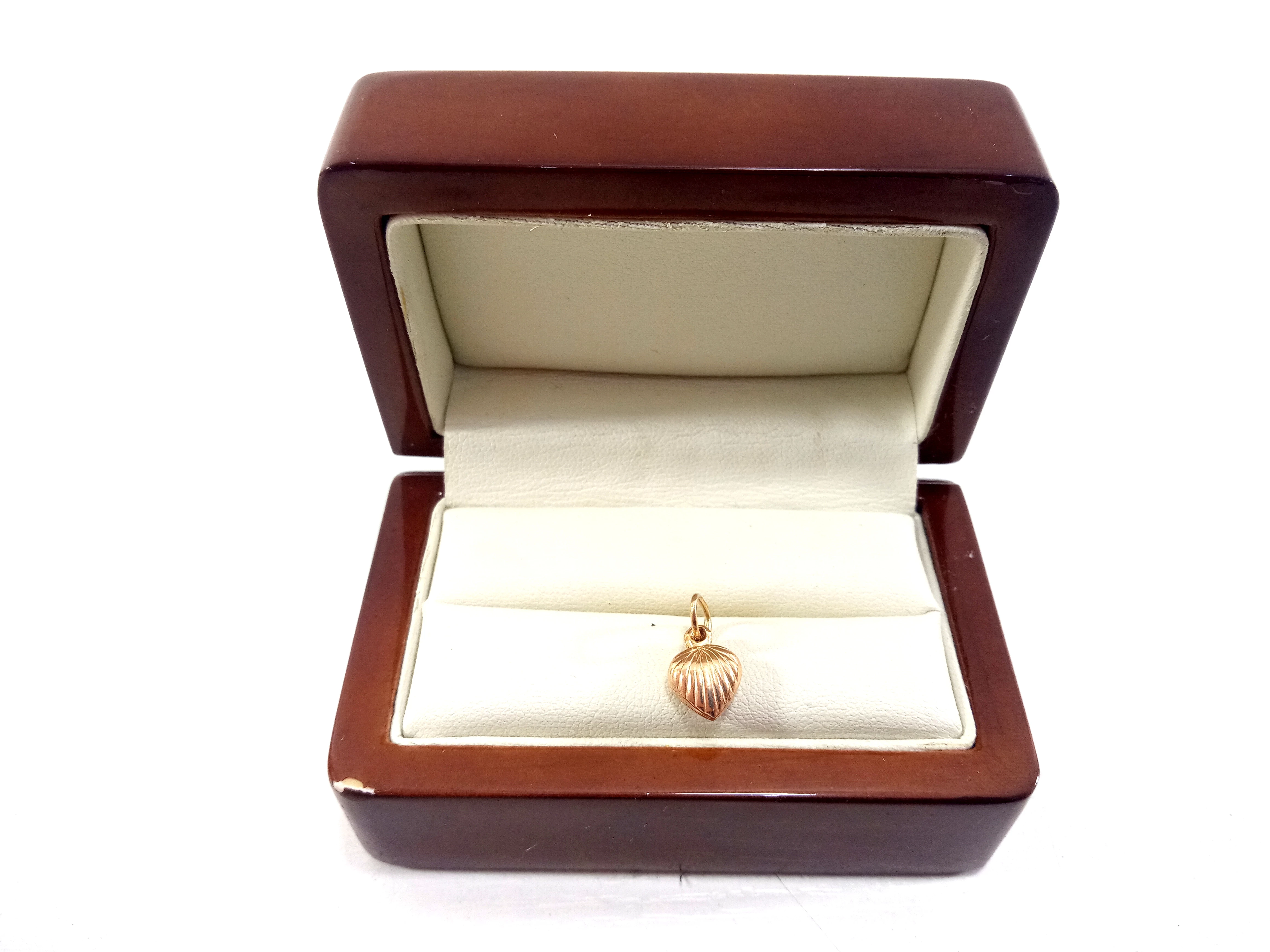 majestatyczna-zlota-zawieszka-p585-tysiaclecia-2a-nowe-miasto-lubawskie