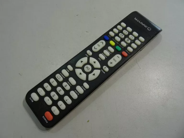 tv-manta-49-led94901s-pilot-rozdzielczosc-ekranu-px-3840-x-2160