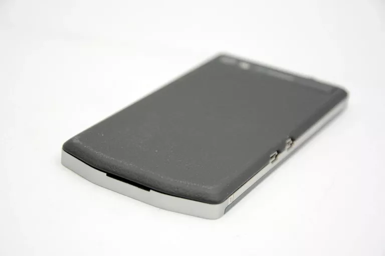 telefon-blackberry-p9982-porsche-design-pamiec-ram-2-gb