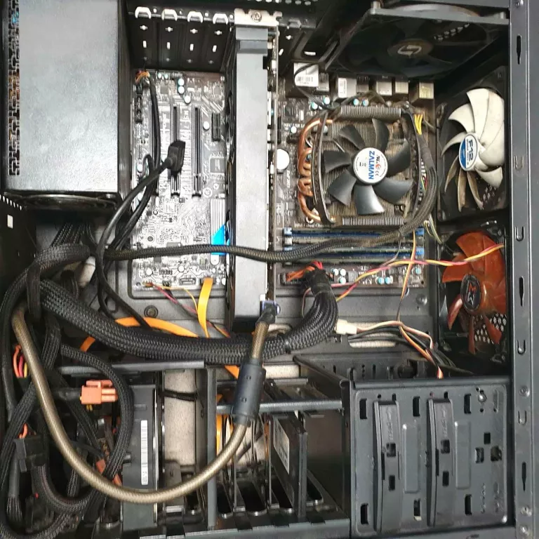 PC RTX1060 I5-2500, 12 RAM 120 SSD + 500 GB HDD