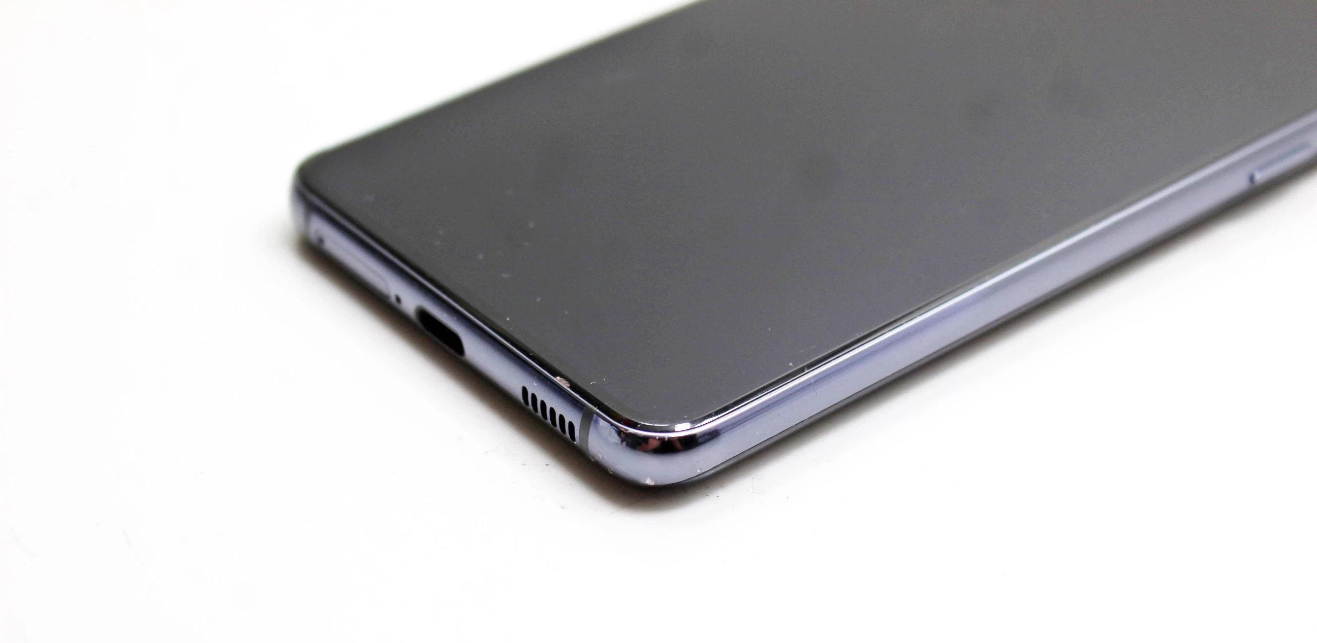 telefon-samsung-s21-system-operacyjny-android