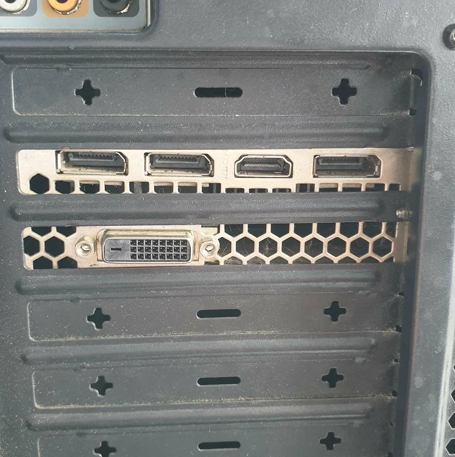 pc-rtx1060-i5-2500-12-ram-120-ssd-500-gb-hdd-liczba-rdzeni-procesora-2