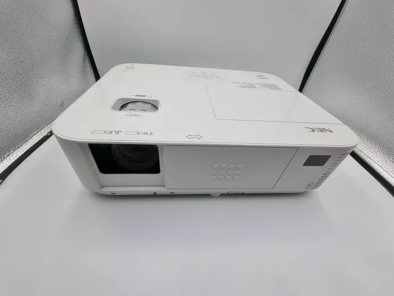 PROJEKTOR NEC NP-M403H POLECAM!