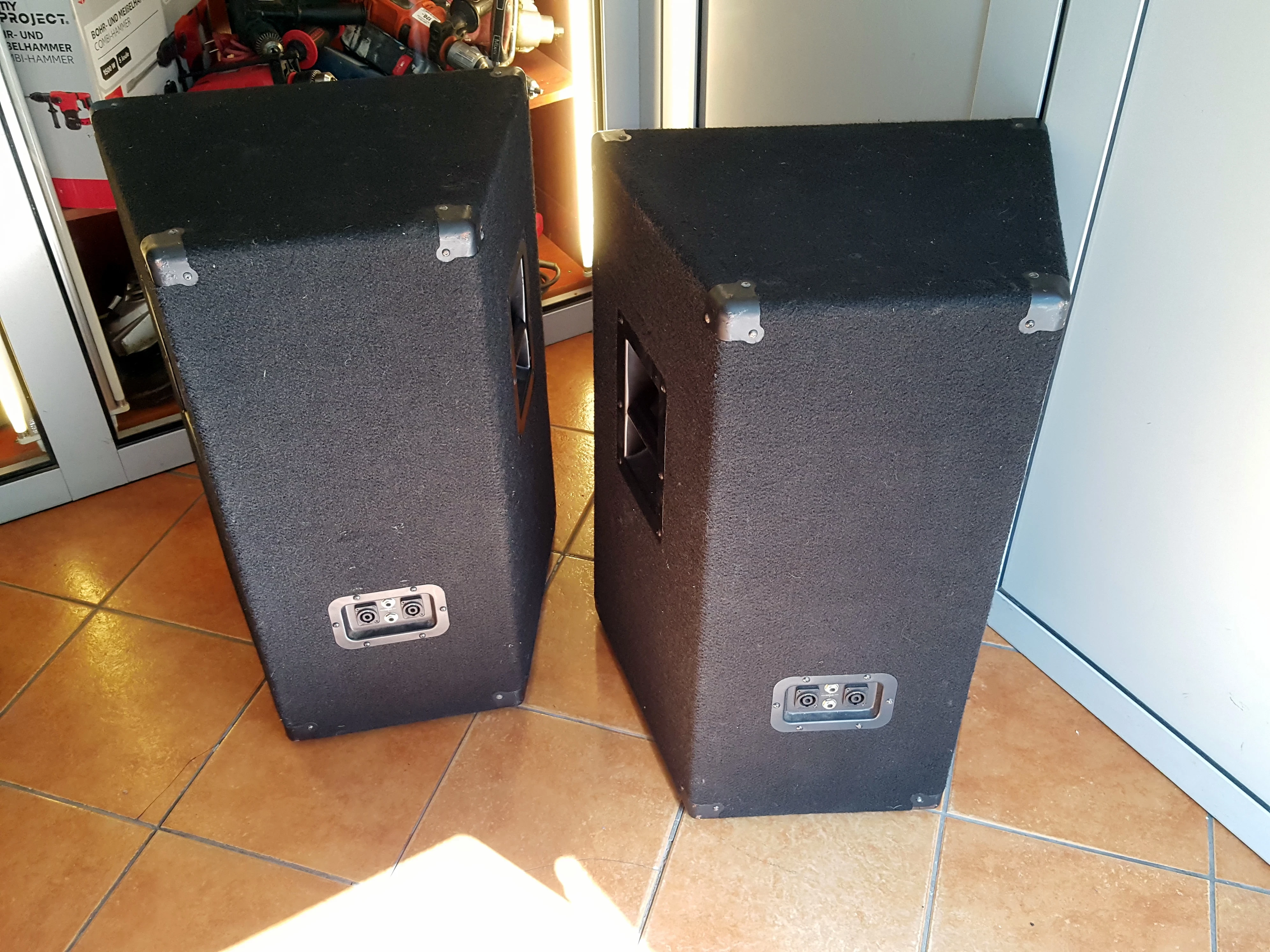 kolumny-estradowe-yamaha-model-s115v-2-sztuki-model-s115v