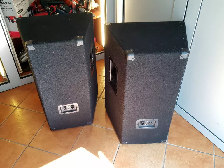 kolumny-estradowe-yamaha-model-s115v-2-sztuki-model-s115v