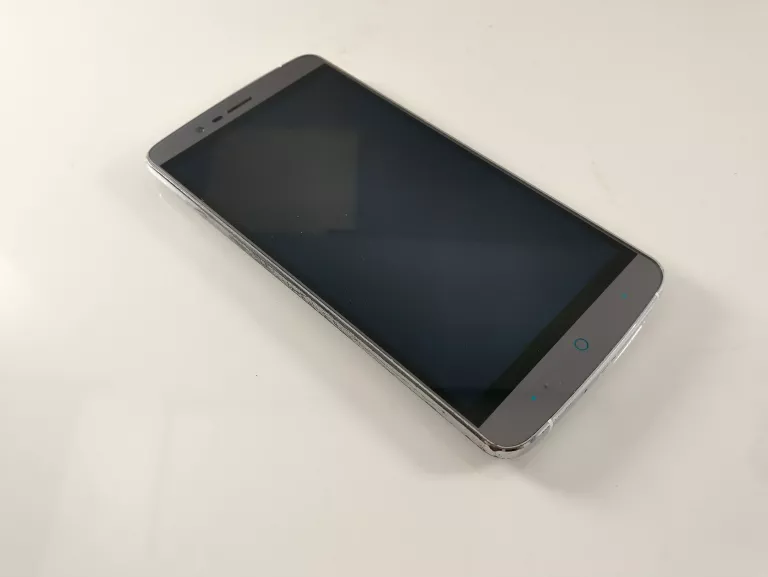 TELEFON ELEPHONE P8000 2GB/16GB/4200MAH