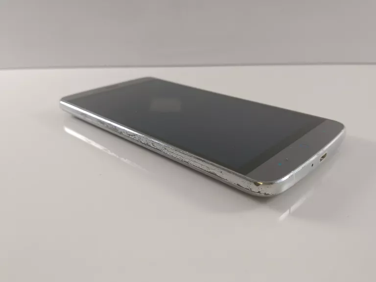 TELEFON ELEPHONE P8000 2GB/16GB/4200MAH