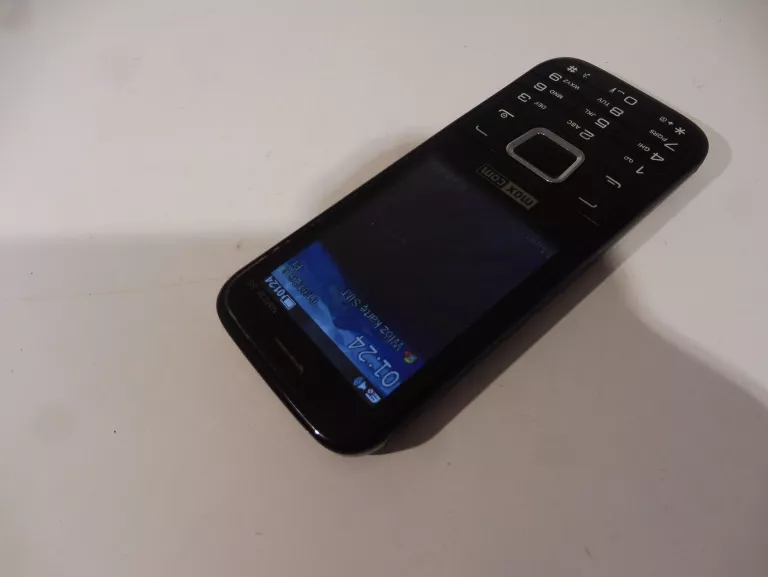 TELEFON MAXCOM MM 238 3G B/S