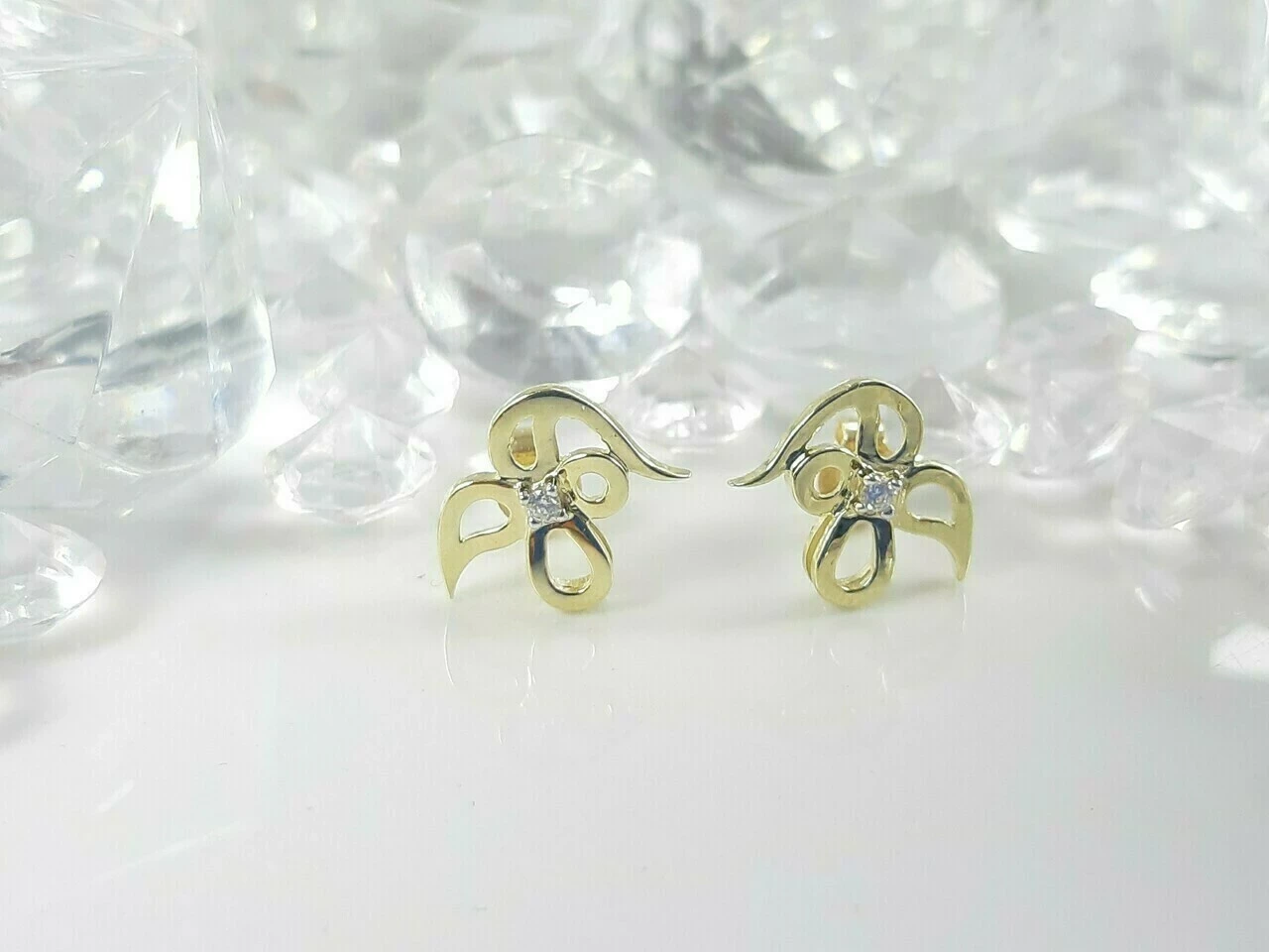 nowe-zlote-kolczyki-kwiatki-z-cyrkonia-p333-110-g-kolor-dominujacy-205826-225106