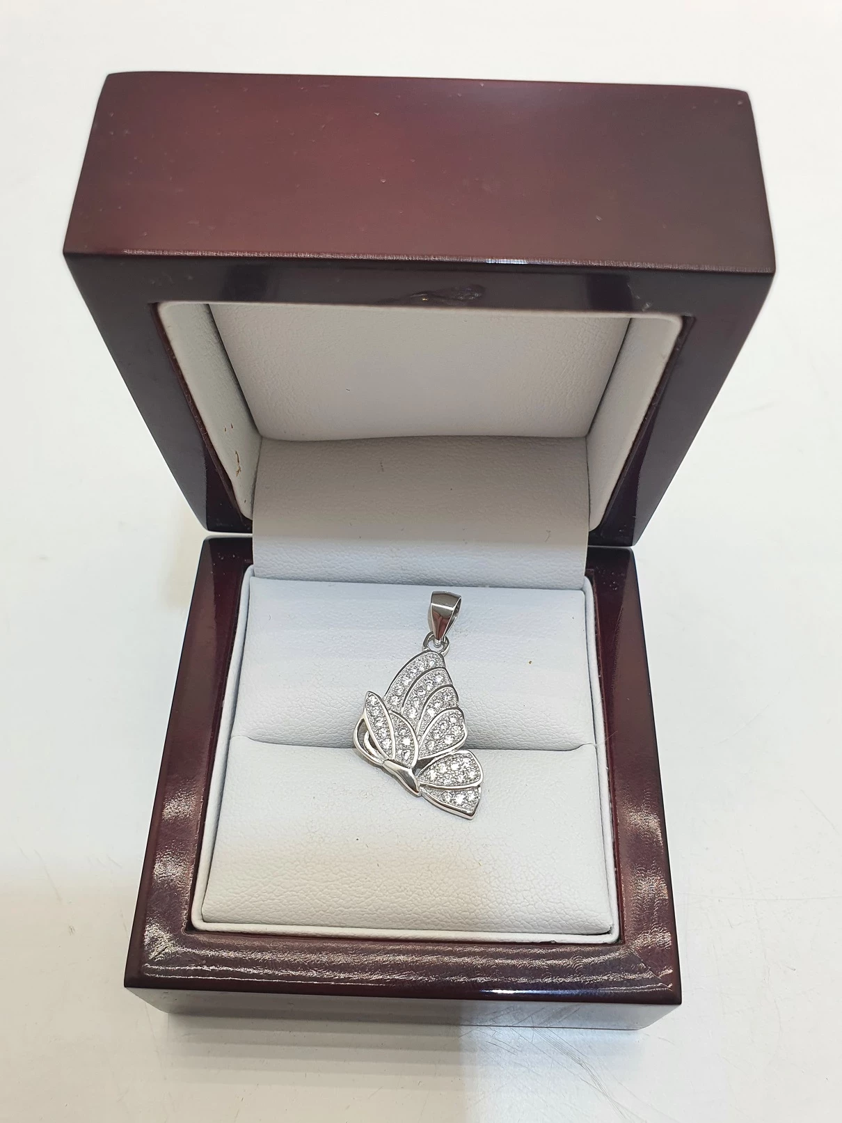 srebrna-niespotykana-zawieszka-25g-925-stan-powystawowy