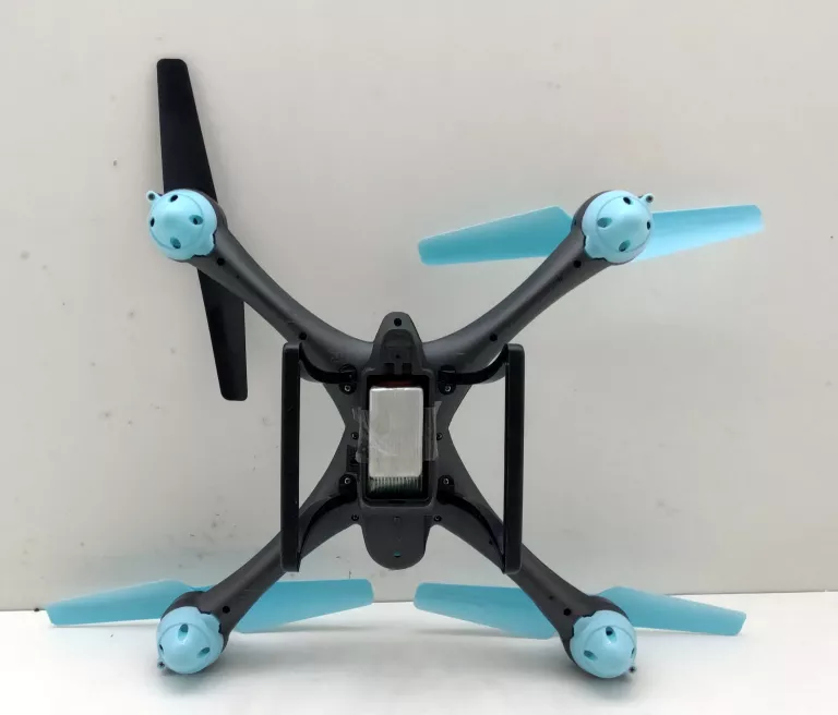 dron-fx-16-komplet-wada-wiek-dziecka-6-lat