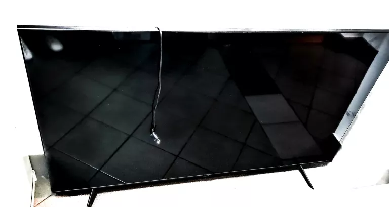 tv-samsung-ue65au8002k-pilot-marka-samsung