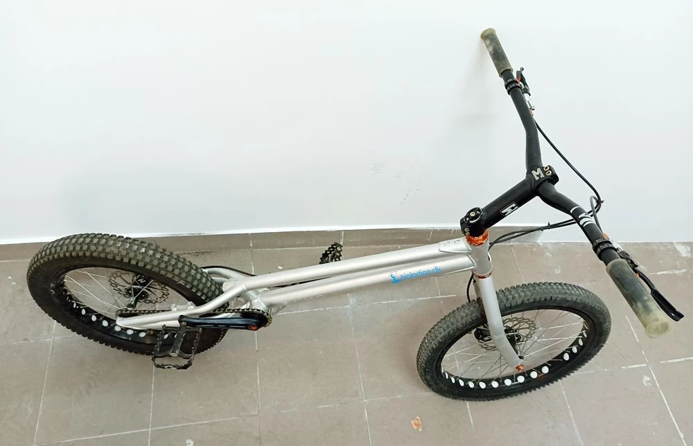 rower-trialowy-echo-trial-srebrny-kolor-srebrny