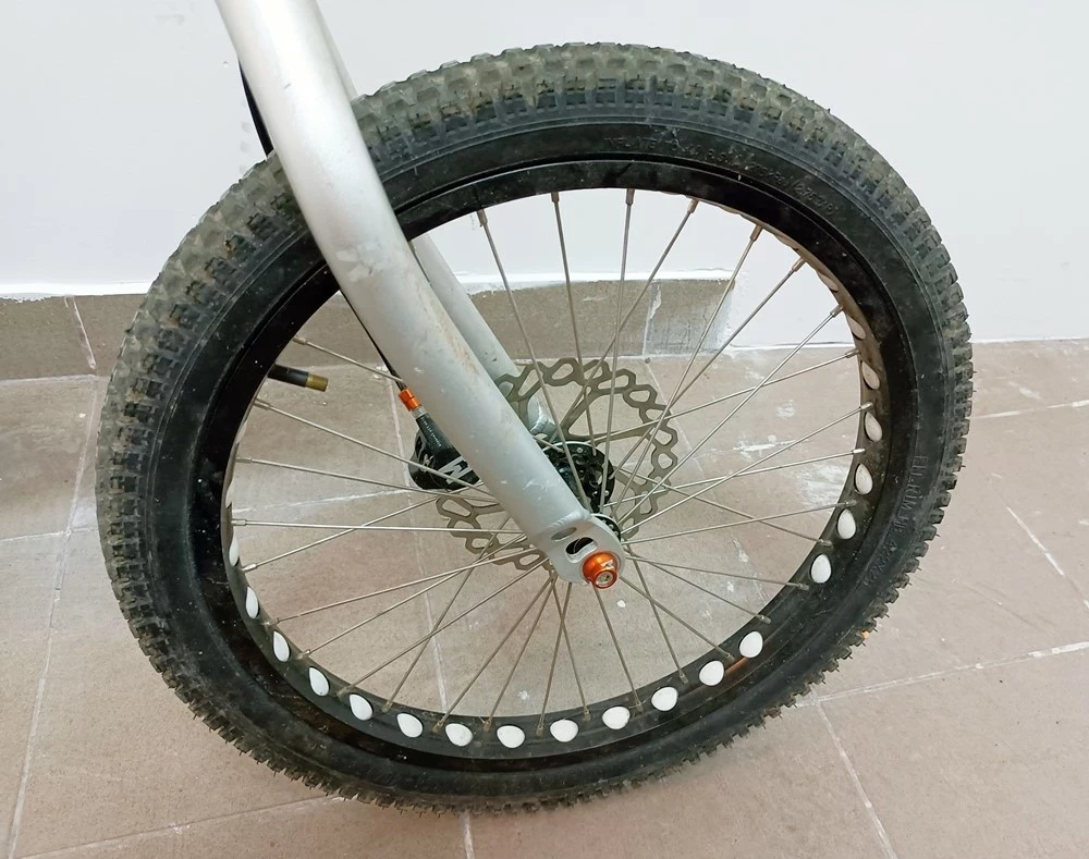 rower-trialowy-echo-trial-srebrny-kod-producenta-0000