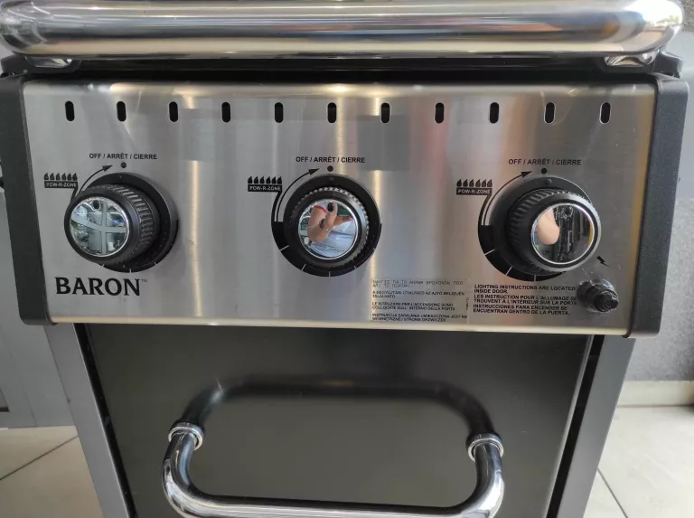GRILL GAZOWY BROIL KING BARON 320 (3 PALNIKOWY)