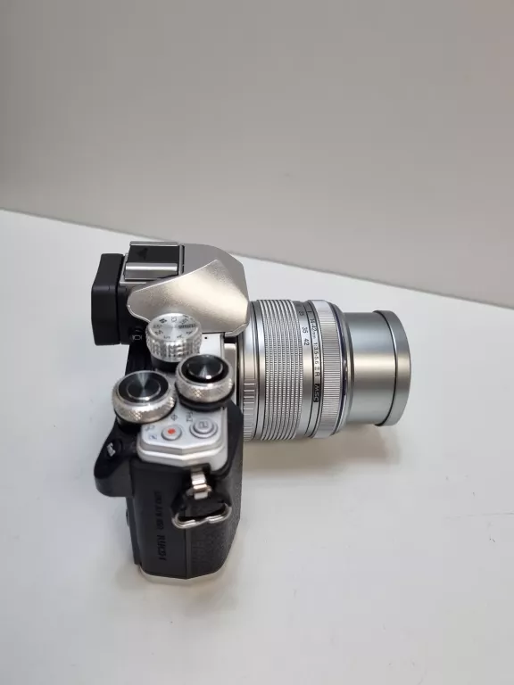 APARAT FOTOGRAFICZNY OLYMPUS OM-D E-M10 MARK II