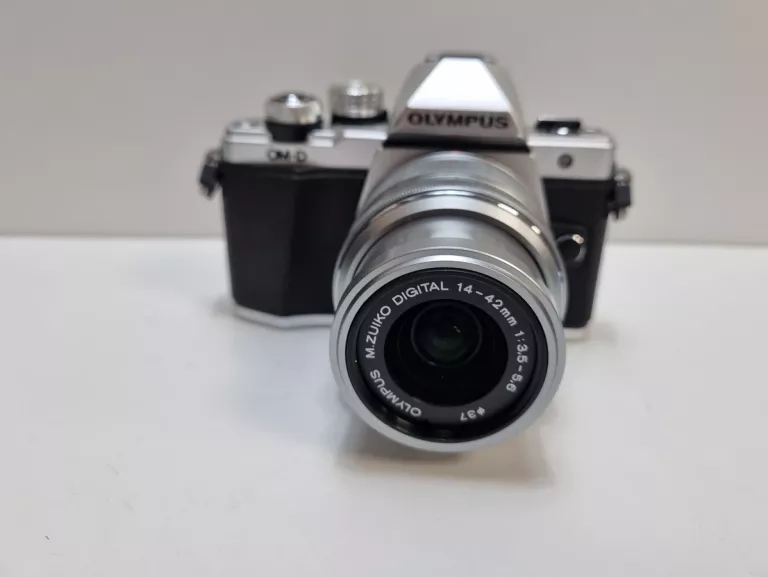 APARAT FOTOGRAFICZNY OLYMPUS OM-D E-M10 MARK II