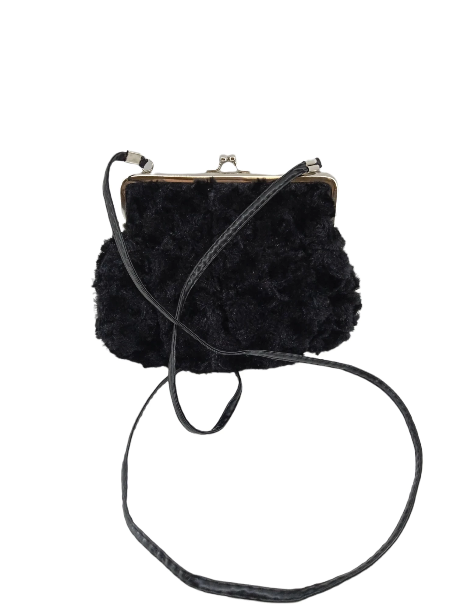 torebka-czarna-futerkowa-mickiewicza-2a13-jaworzyna-slaska