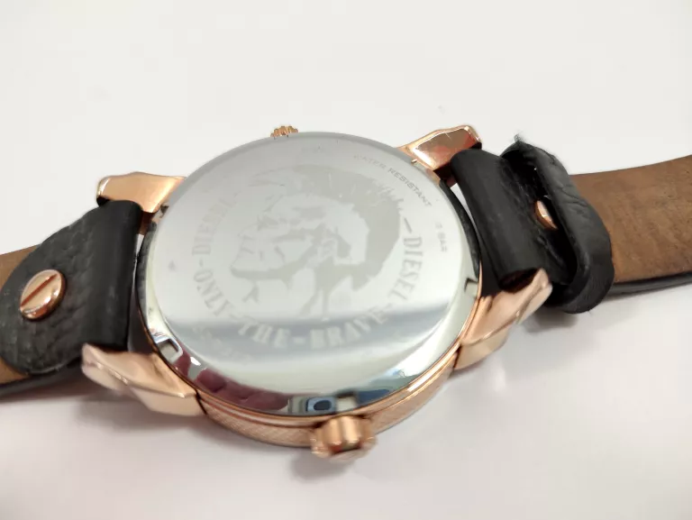 diesel-dz7317-zegarek-meski-na-pasku-mini-daddy-ksztalt-koperty-okragla