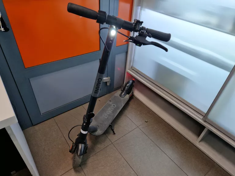 HULAJNOGA ELEKTRYCZNA E-SCOOTER ENVIVO 1652