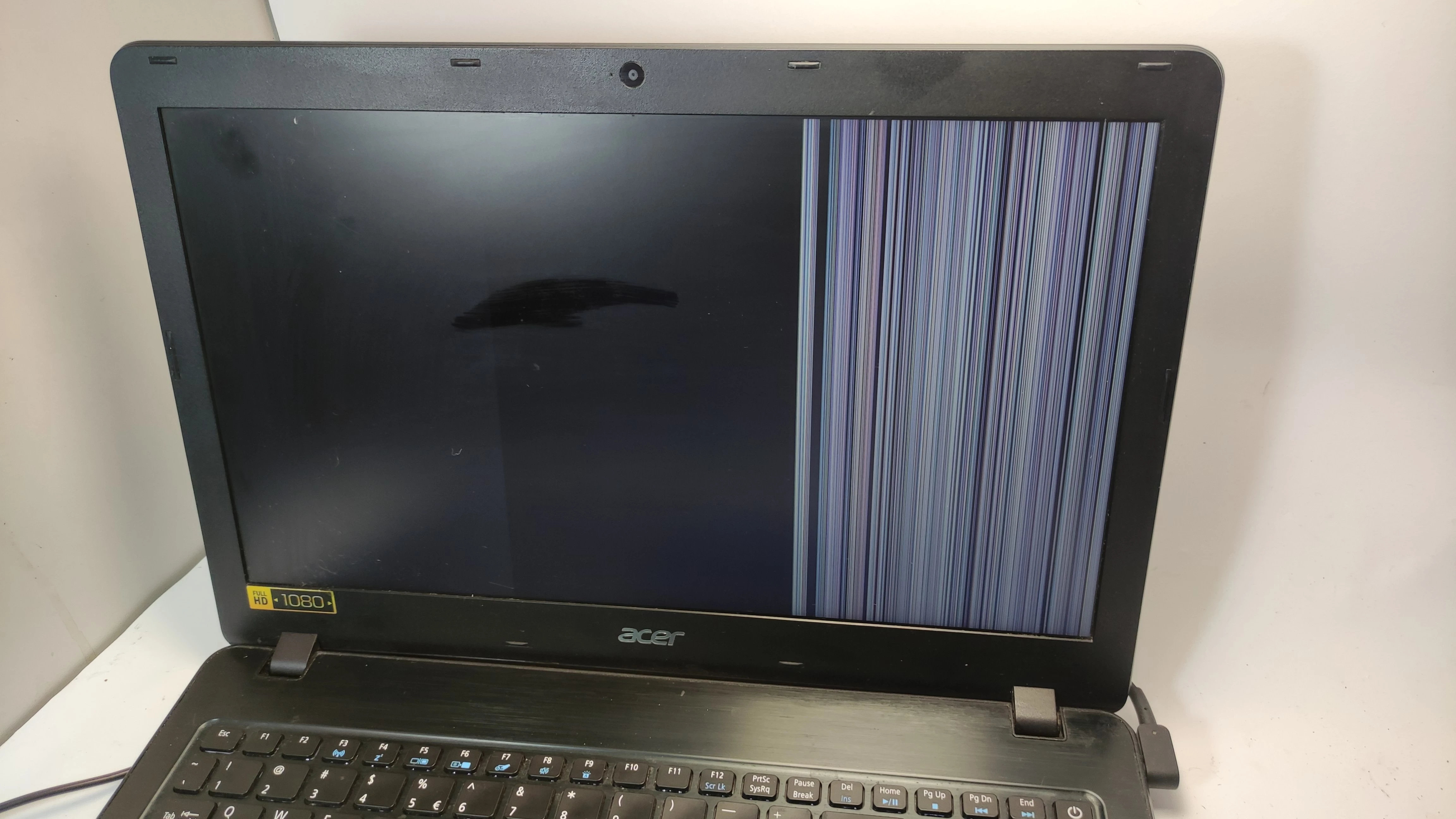 laptop-acer-f15-f5-573g-39rt-at-opis-seria-procesora-intel-core-i3