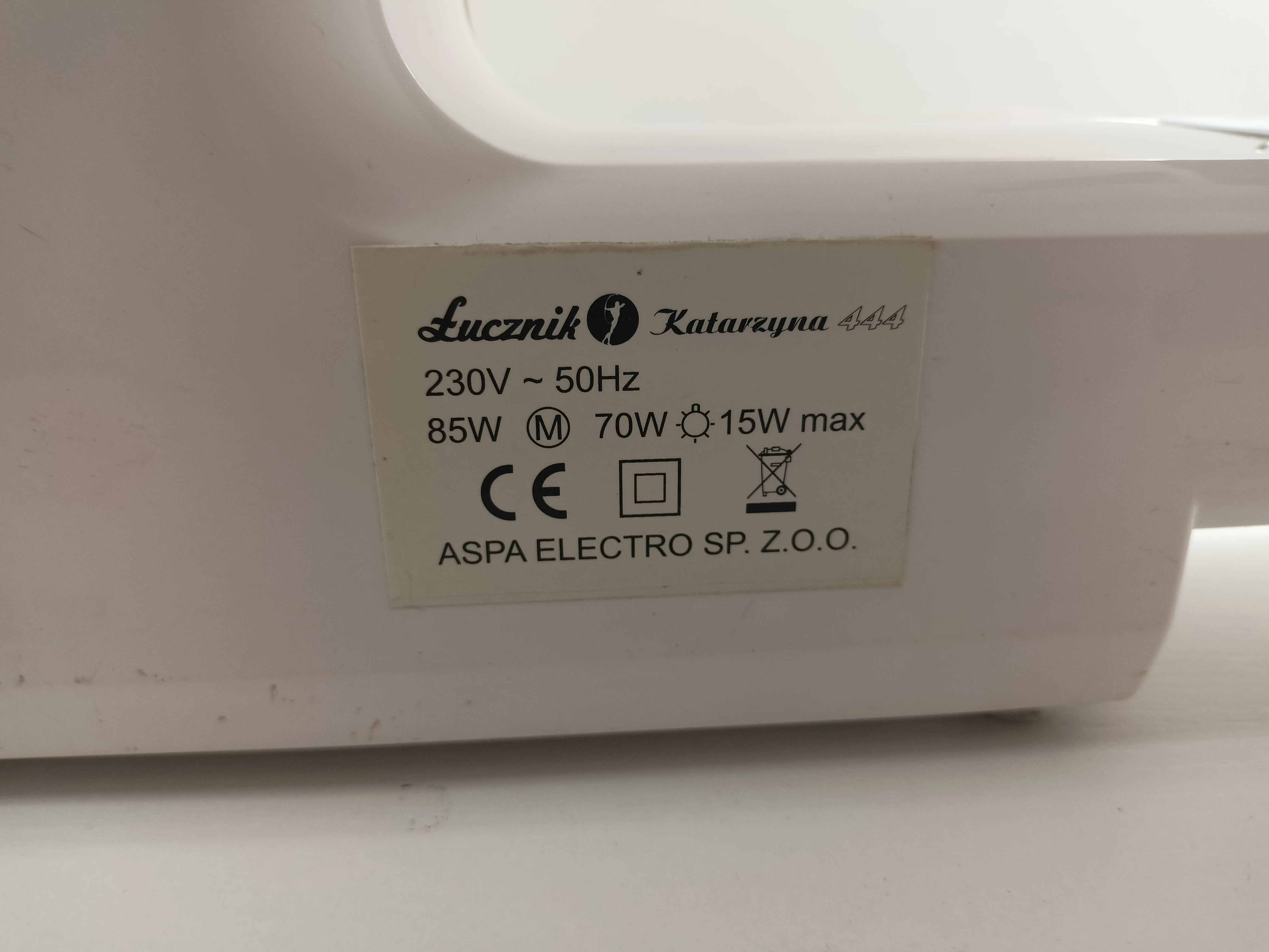 maszyna-do-szycia-lucznik-444-katarzyna-zawiszy-czarnego-16-katowice