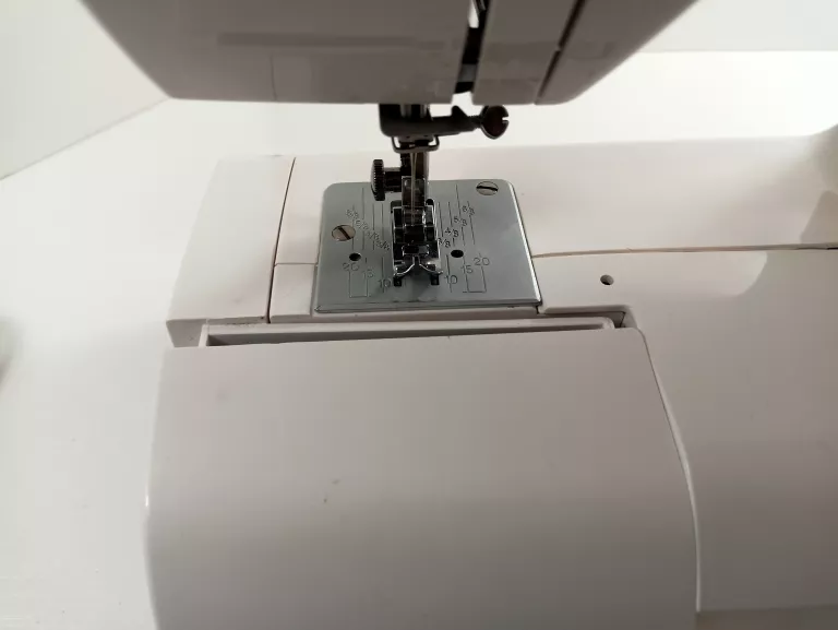 maszyna-do-szycia-lucznik-444-katarzyna-stan-uzywany