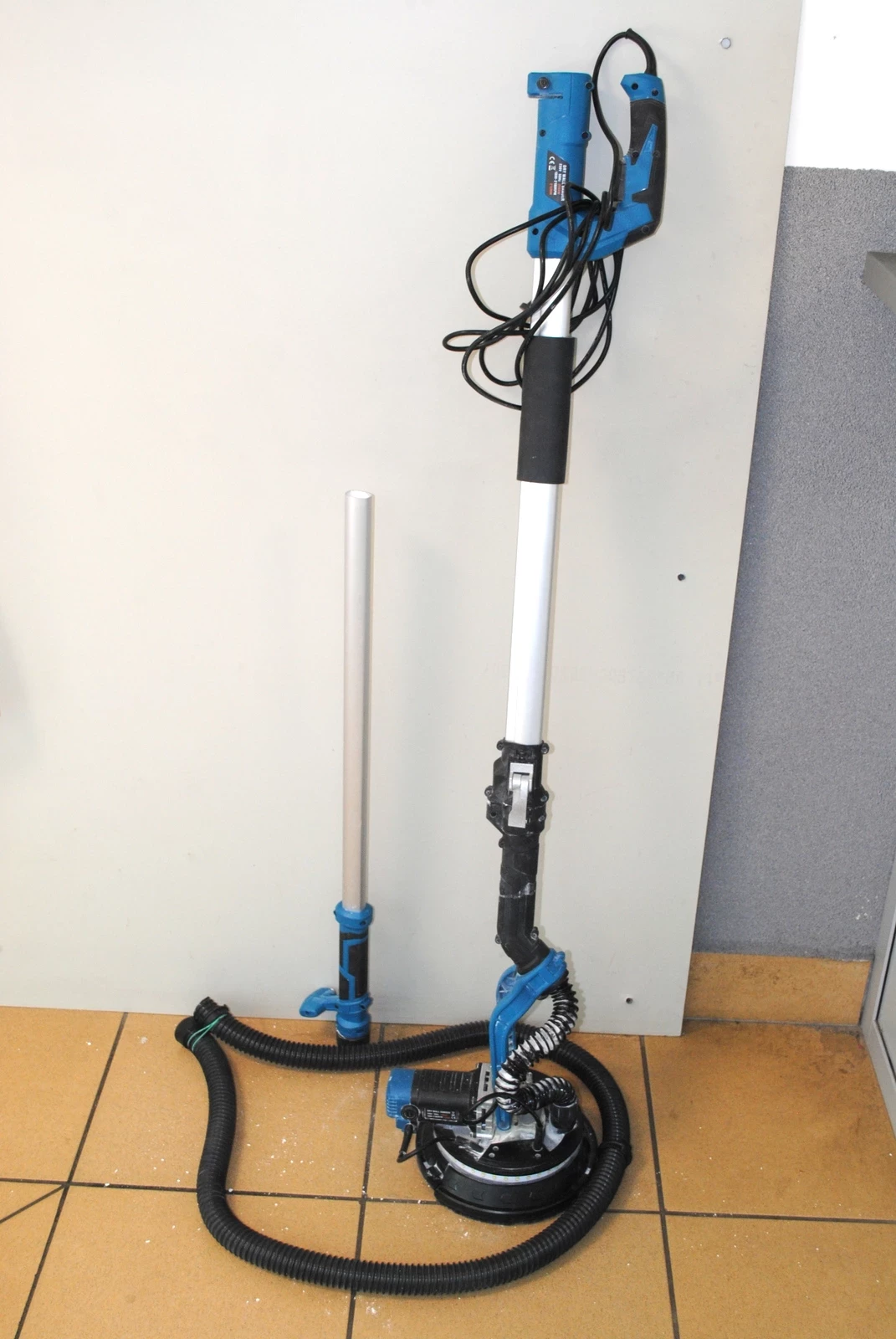 zyrafa-szlifierka-black-42602-futeral-ean-5902280029502