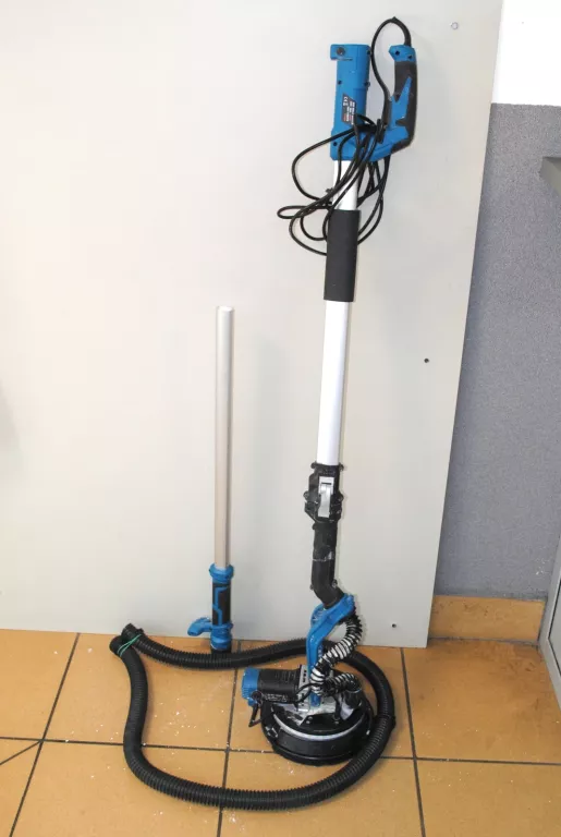 zyrafa-szlifierka-black-42602-futeral-ean-5902280029502