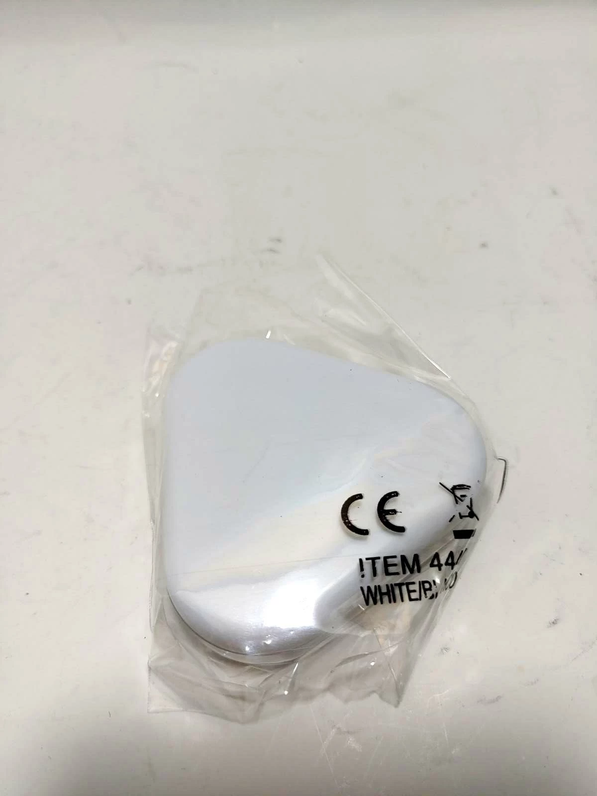 sluchawki-biale-polecam-stan-uzywany