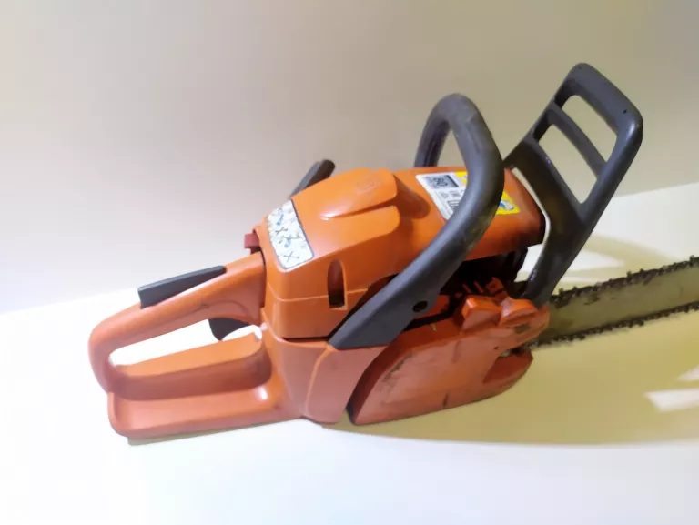 PILA SPALINOWA HUSQVARNA 236