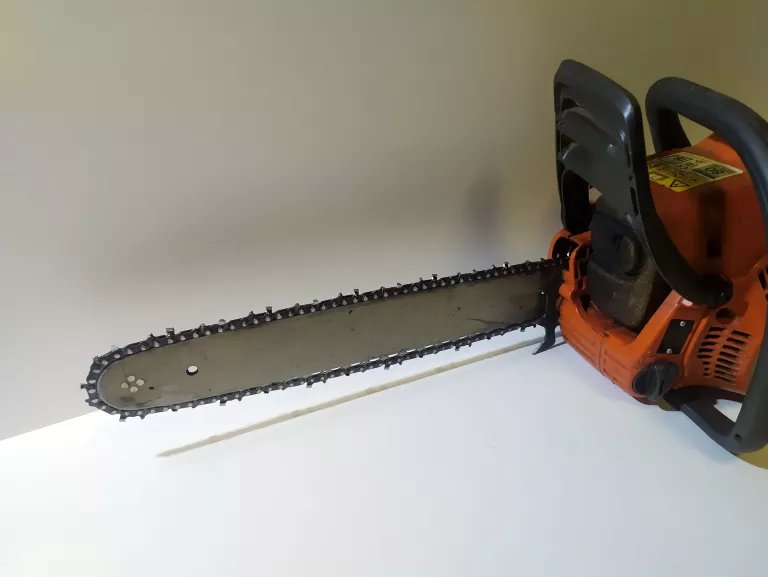 PILA SPALINOWA HUSQVARNA 236