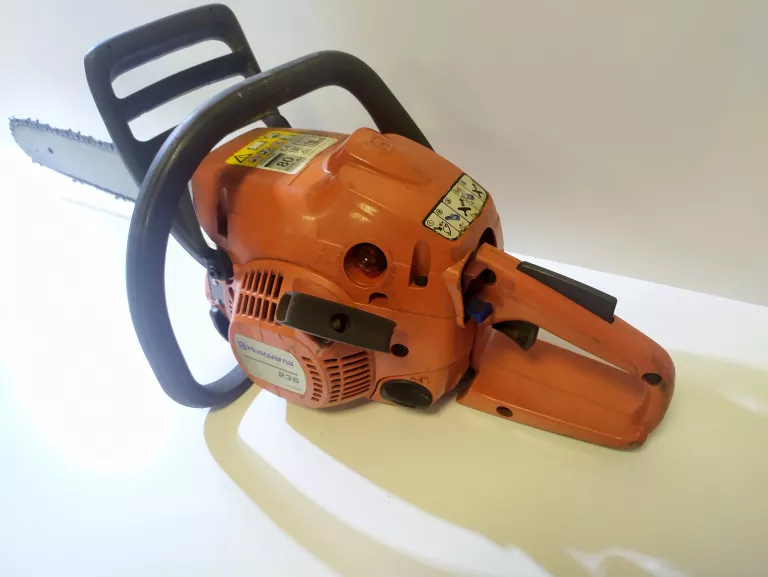 pila-spalinowa-husqvarna-236-stan-uzywany