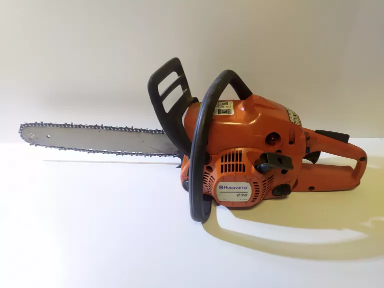 PILA SPALINOWA HUSQVARNA 236