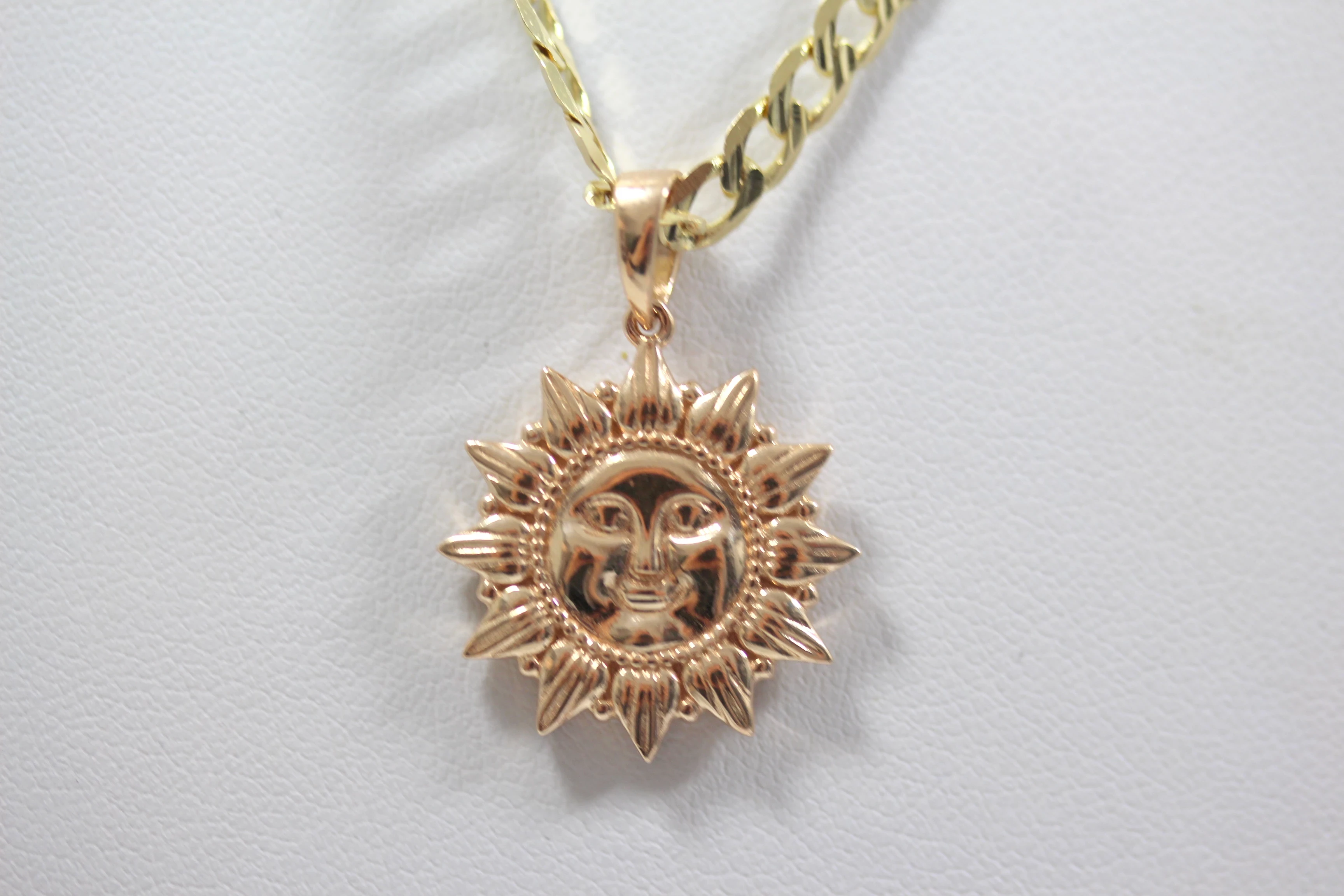 zlota-zawieszka-slonce-585-479g-material-zloto