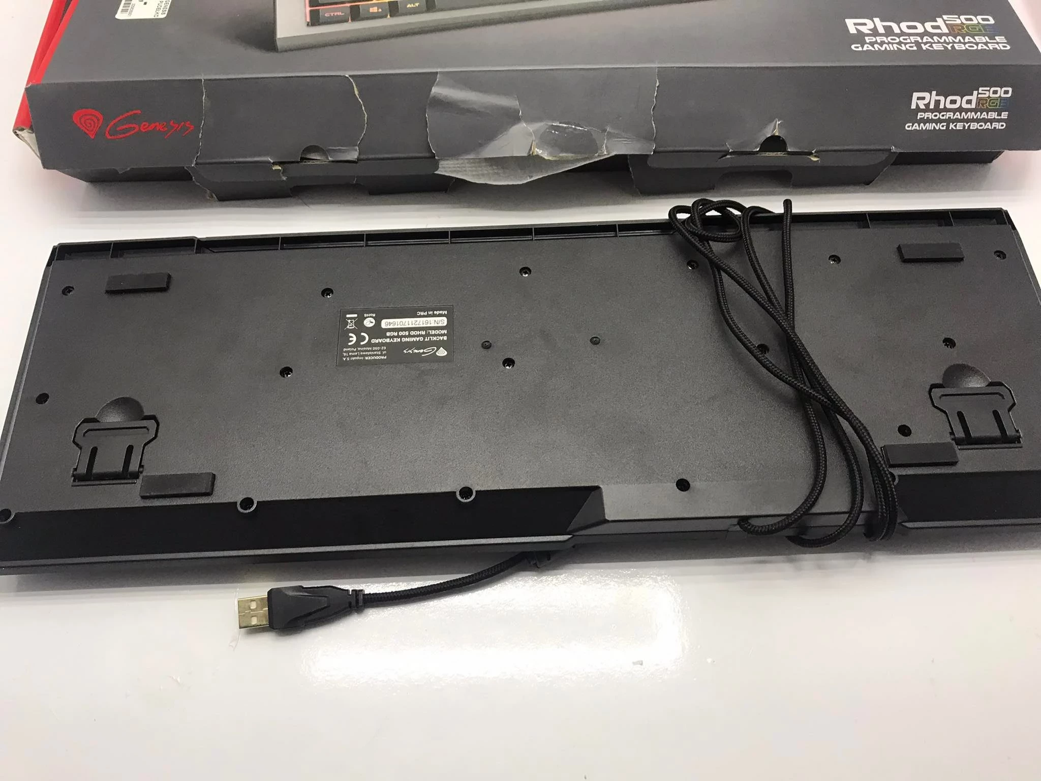 klawiatura-genesis-thor-500-rgb-pudelko-typ-klawiatury-mechaniczna