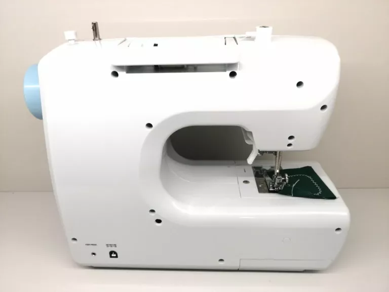 maszyna-do-szycia-lucznik-everyday-marka-lucznik