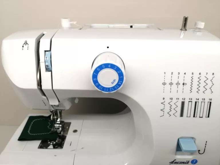 maszyna-do-szycia-lucznik-everyday-ean-gtin-5902022182250