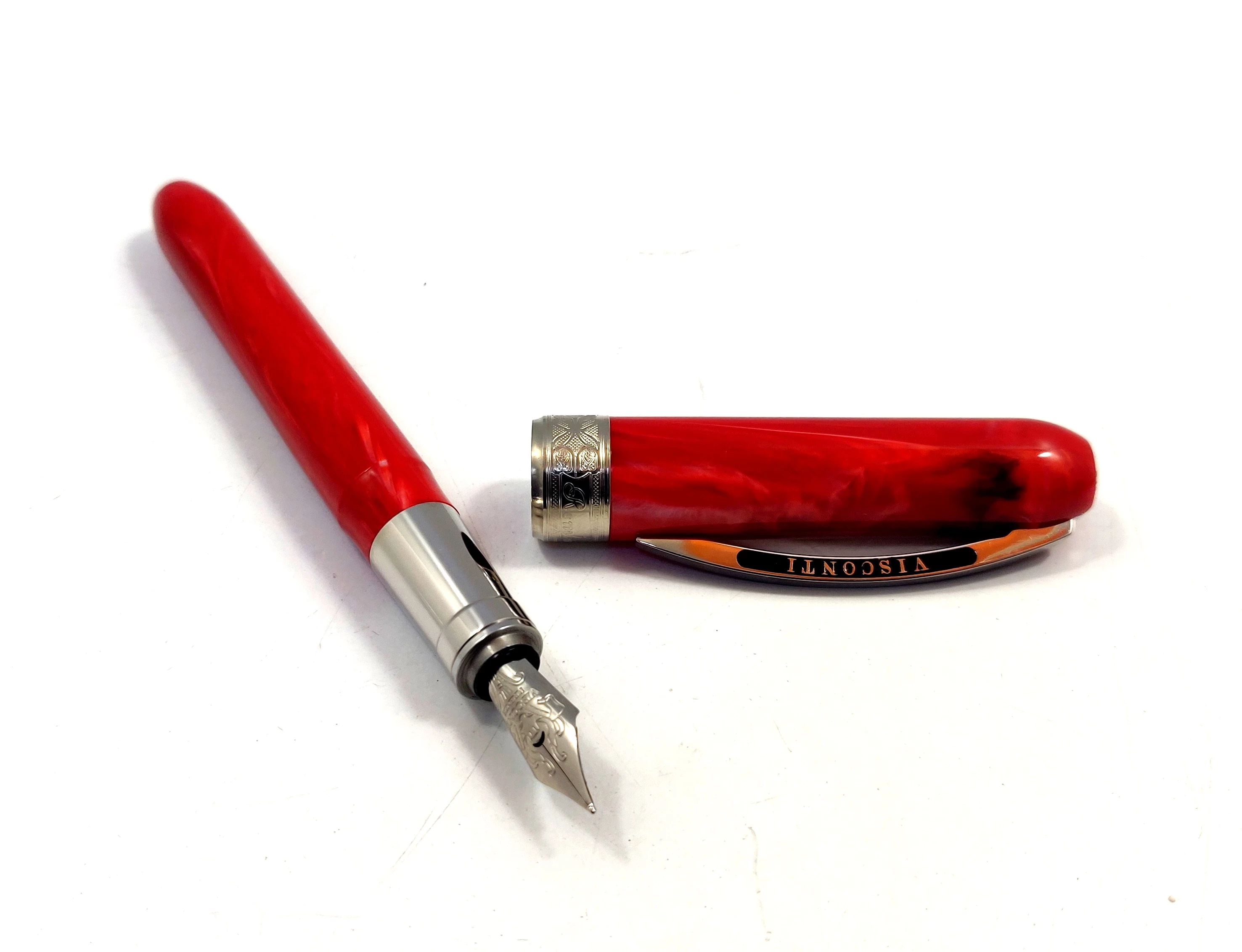 pioro-wieczne-visconti-rembrandt-red-jana-pawla-ii-41a-warszawa