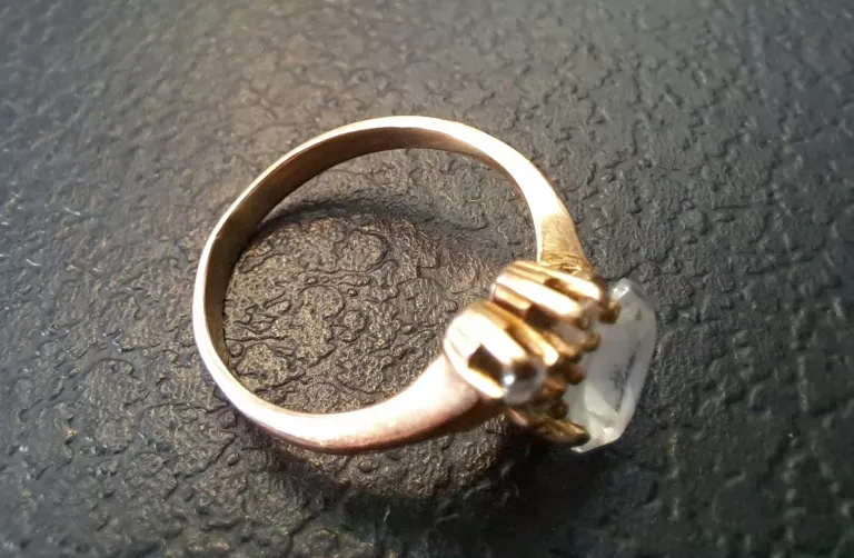 PIERSCIONEK 585 3,04G  R.13 (17MM)